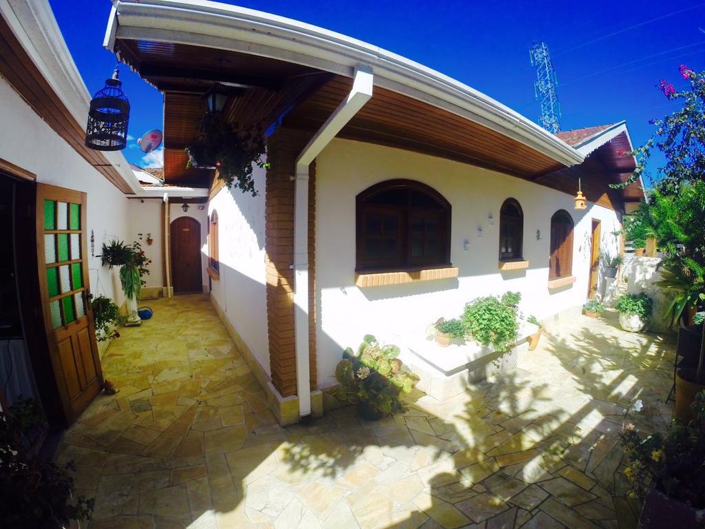 Pousada Das Rosas - Campos do Jordao — Photos 3